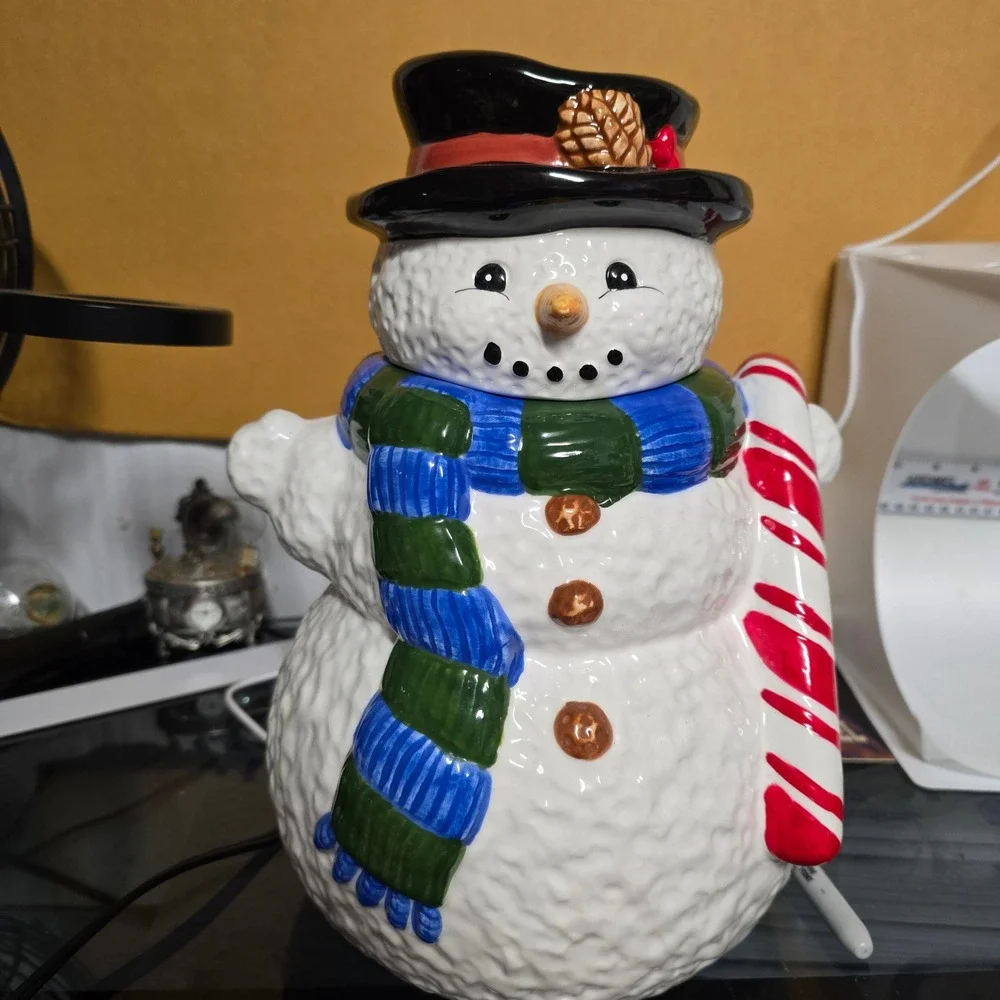 The Cellar Snowman Handpainted Ceramic Cookie Jar Christmas Holiday PL119R0688